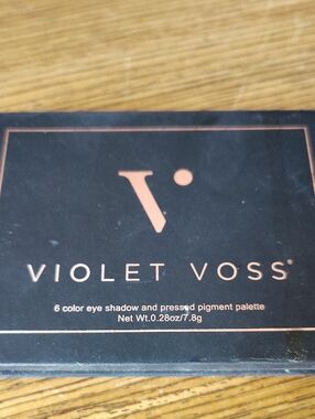 Violet Voss 6 Color Eyeshadow Palette